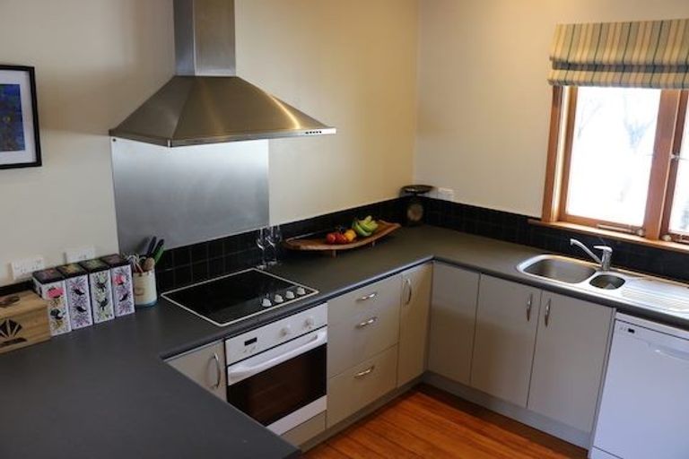 Photo of property in 31 Clifton Avenue, Carterton, 5713