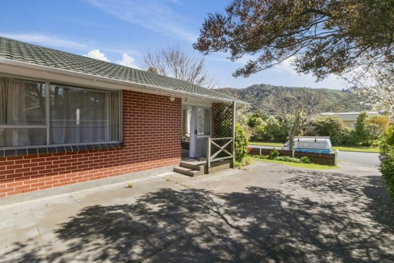 Photo of property in 50 California Drive, Totara Park, Upper Hutt, 5018
