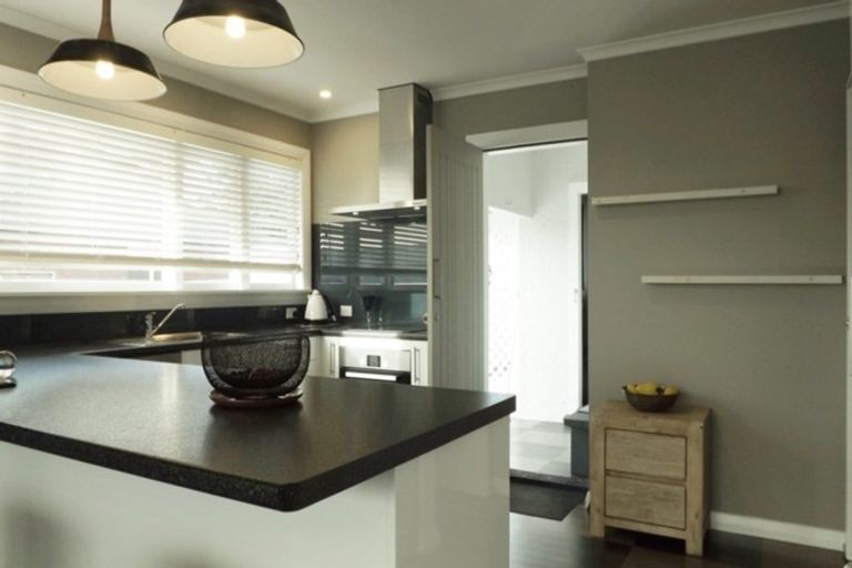 Photo of property in 44 Mako Mako Road, Levin, 5510