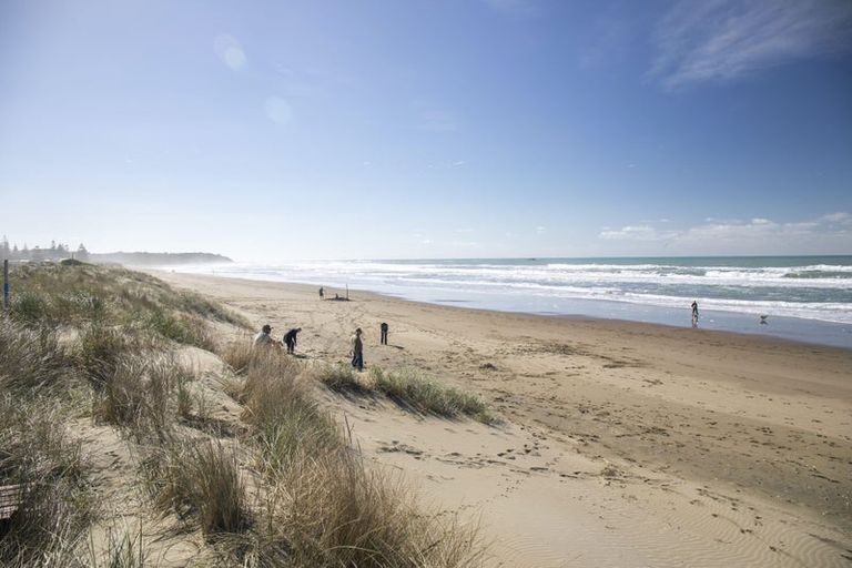 Photo of property in 75 Blue Pacific Parade, Riversdale Beach, Masterton, 5872