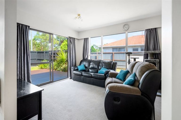 Photo of property in 1/15 Flemington Avenue, North New Brighton, Christchurch, 8083