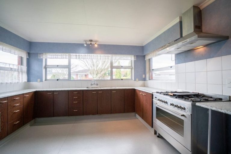 Photo of property in 1 Wedgwood Grove, Highbury, Palmerston North, 4412