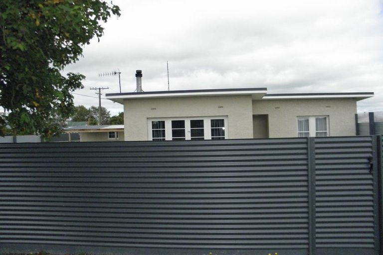 Photo of property in 35 Mary Street, Winton, 9720