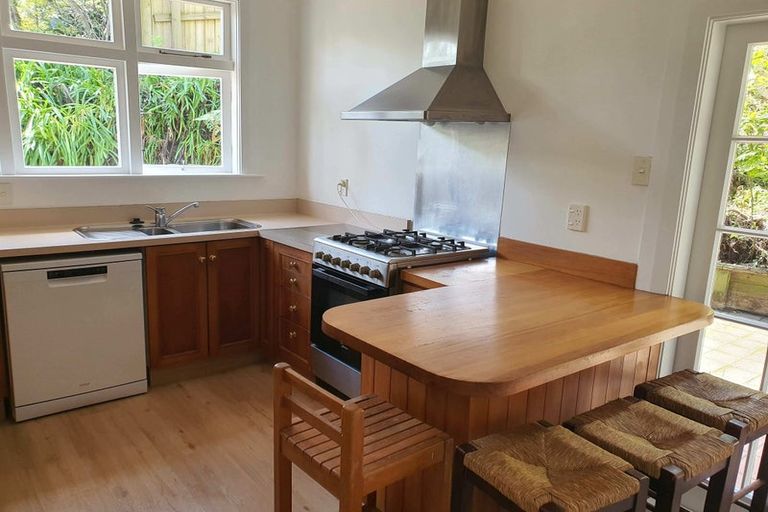 Photo of property in 77 Wilton Road, Wilton, Wellington, 6012