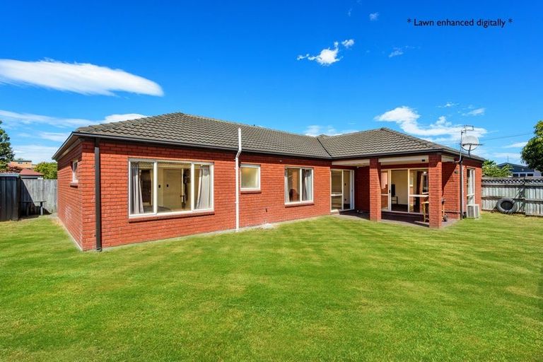 Photo of property in 56 Beach Road, North New Brighton, Christchurch, 8083