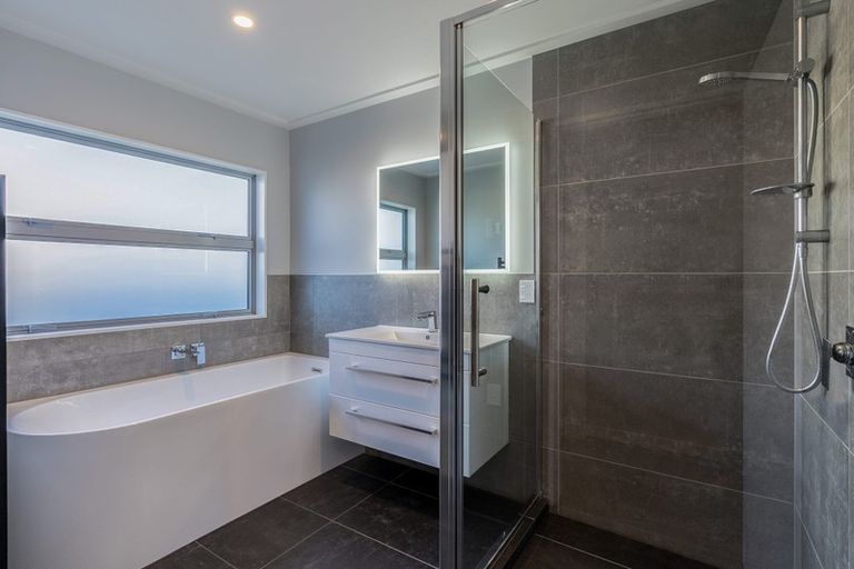 Photo of property in 30a Moana Street, Otaki Beach, Otaki, 5512