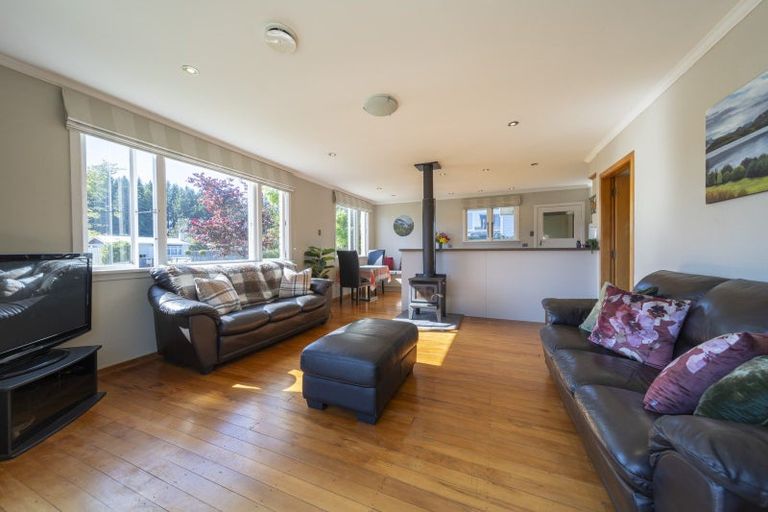 Photo of property in 103 Quintin Drive, Te Anau, 9600