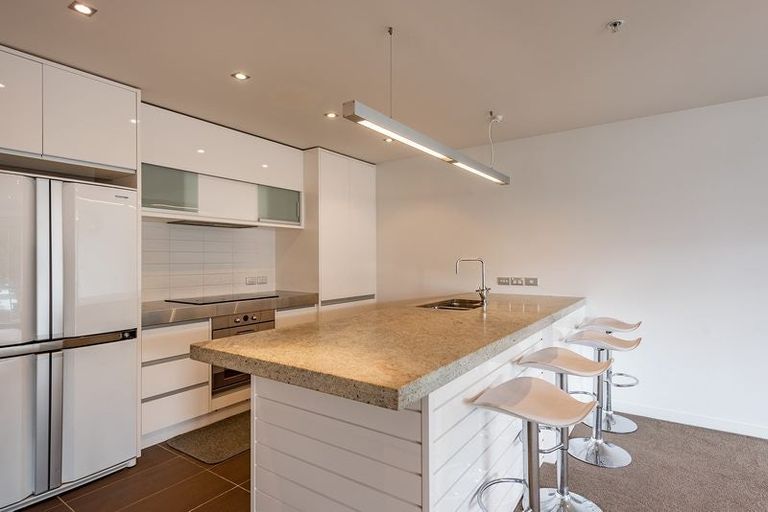 Photo of property in Mariner, 1a/140 Oriental Parade, Oriental Bay, Wellington, 6011