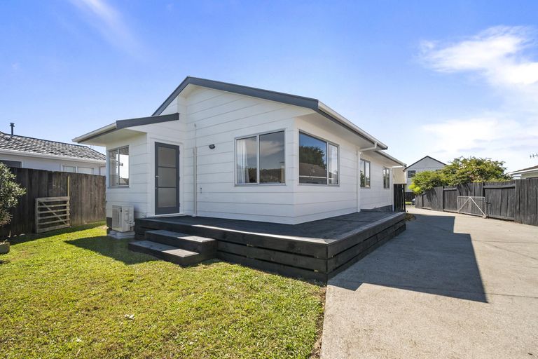 Photo of property in 35 Jupiter Street, Milson, Palmerston North, 4414