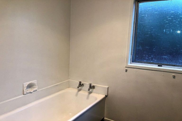 Photo of property in 2a Cherrywood Place, Western Heights, Rotorua, 3015
