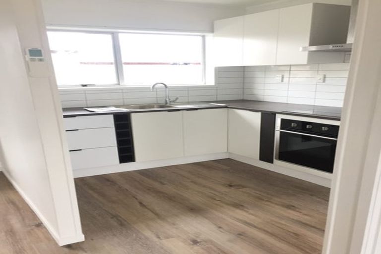 Photo of property in 2/26 Arawa Street, New Lynn, Auckland, 0600