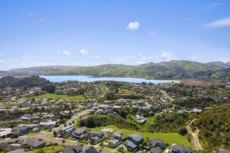 Photo of property in 71 Endeavour Drive, Whitby, Porirua, 5024
