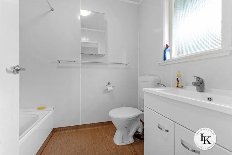 Photo of property in 146f Great South Road, Manurewa, Auckland, 2102