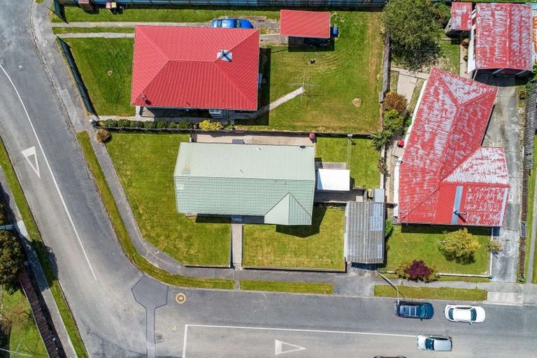 Photo of property in 83 Walker Crescent, East Gore, Gore, 9710