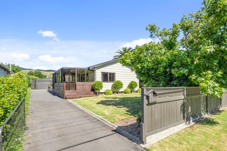 Photo of property in 31 Dale Road, Raumati South, Paraparaumu, 5032