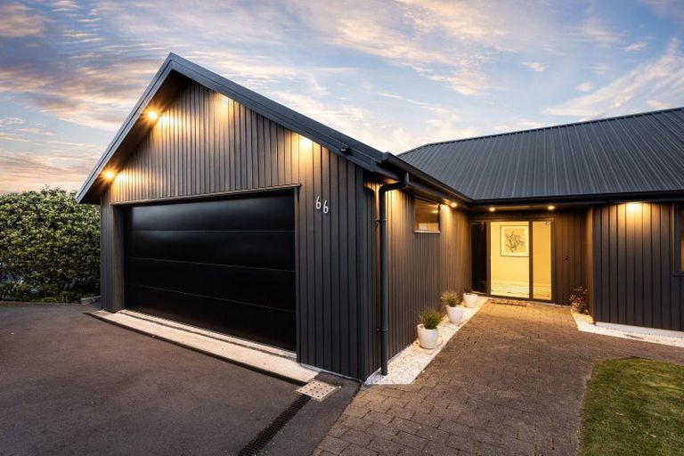 Photo of property in 66 Cliffs Road, Saint Clair, Dunedin, 9012