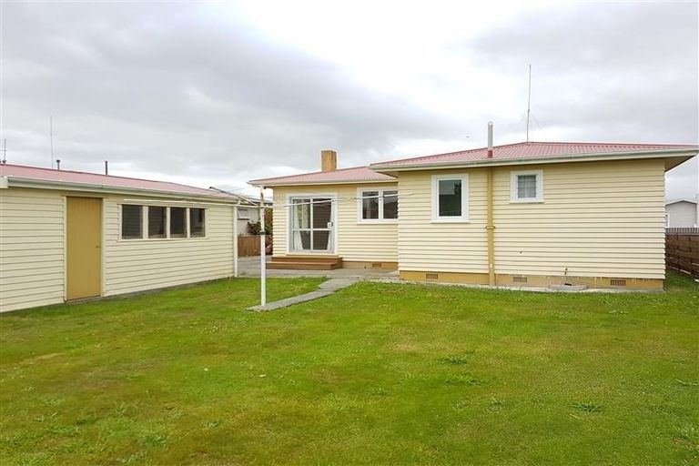 Photo of property in 25 Pembroke Street, Highbury, Palmerston North, 4412
