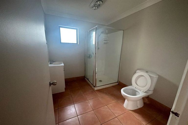 Photo of property in 6 Rhine Place, Weymouth, Auckland, 2103