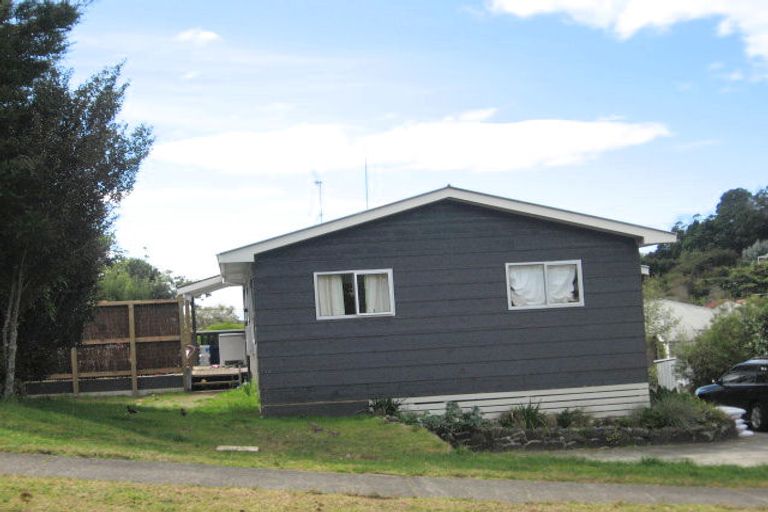 Photo of property in 13 Windsor Drive, Tairua, 3508