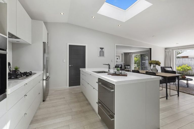 Photo of property in 9 Davies Street, Tawa, Wellington, 5028