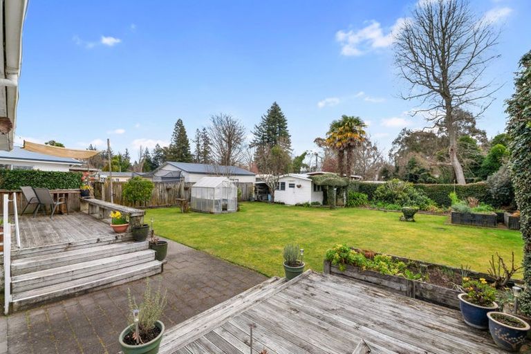 Photo of property in 49 Martin Street, Utuhina, Rotorua, 3015