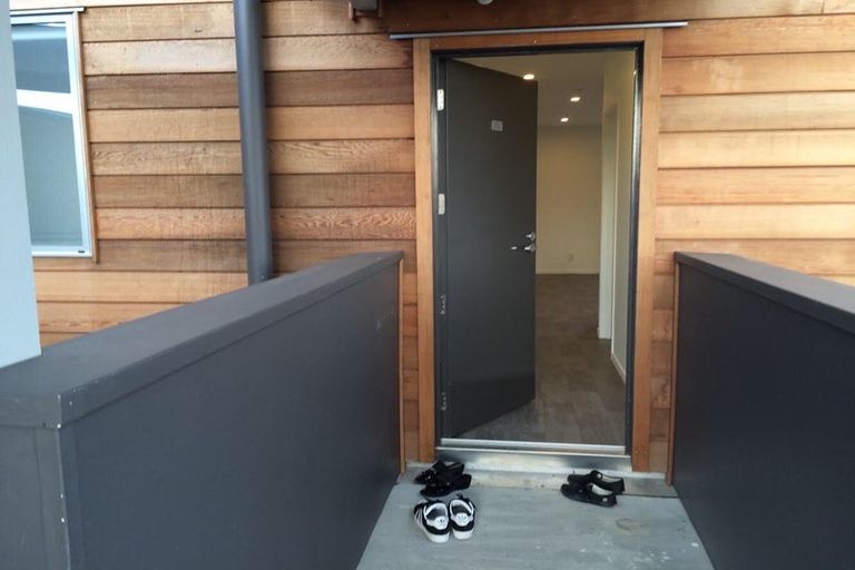 Photo of property in 304/160a Hobsonville Point Road, Hobsonville, Auckland, 0616