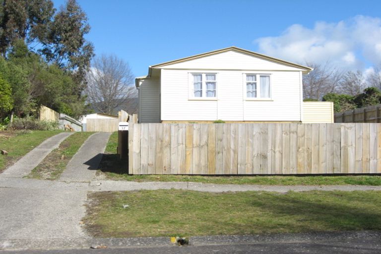 Photo of property in 17 Te Takinga Street, Turangi, 3334