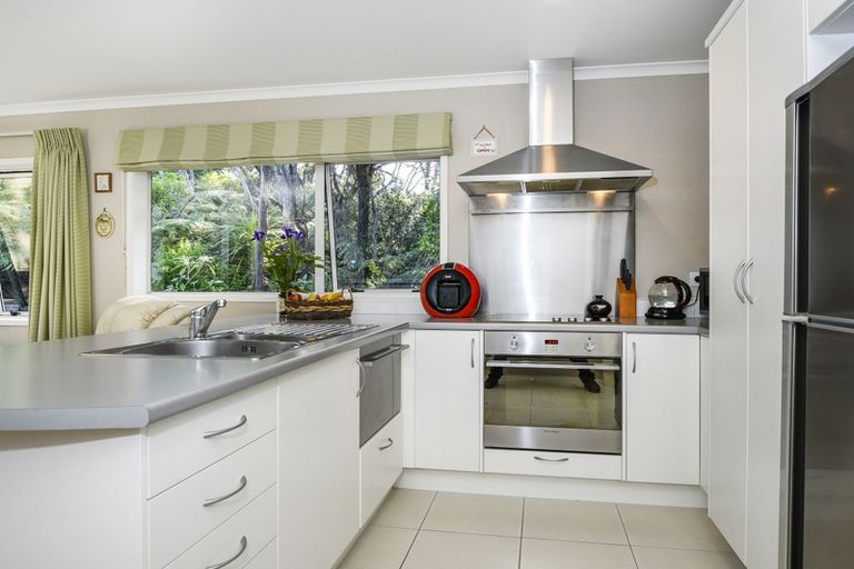 Photo of property in 7a Kitewaho Road, Swanson, Auckland, 0816