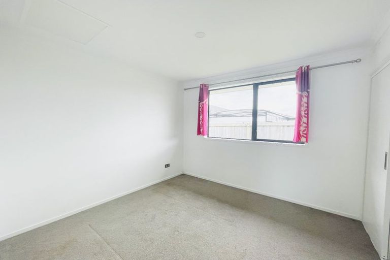 Photo of property in 11 Tauroa Drive, Tuakau, 2121