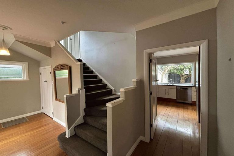 Photo of property in 72 Cashmere Avenue, Khandallah, Wellington, 6035