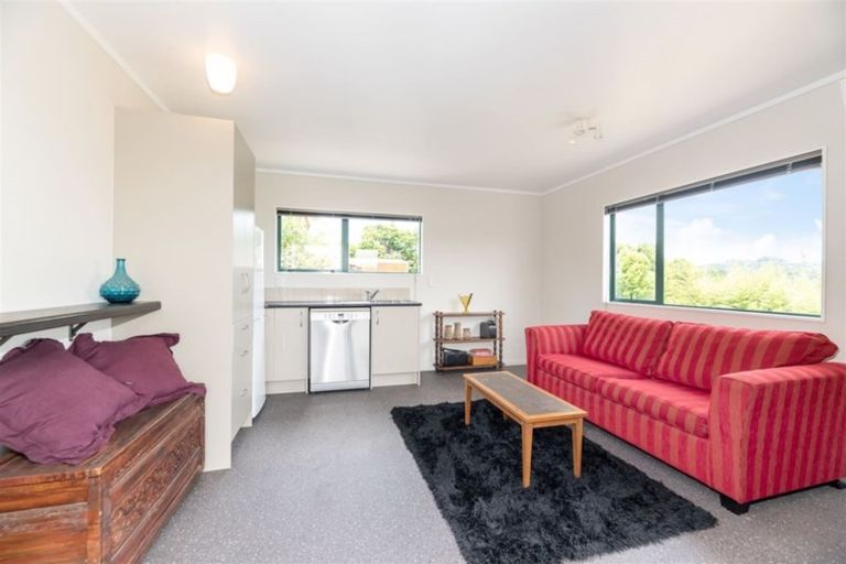 Photo of property in 150 Glengarry Road, Glen Eden, Auckland, 0602