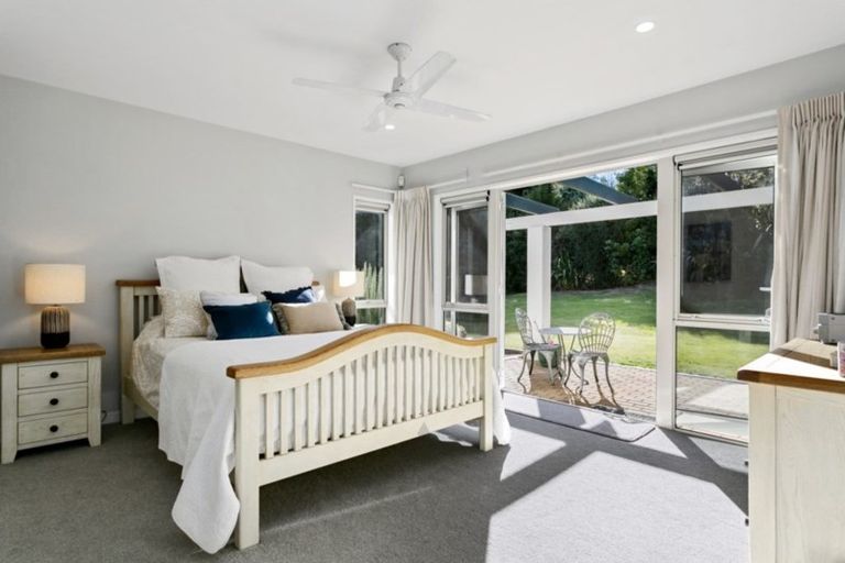 Photo of property in 66 Gillespie Place, Acacia Bay, Taupo, 3385