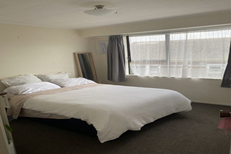 Photo of property in 15 Welland Place, Island Bay, Wellington, 6023