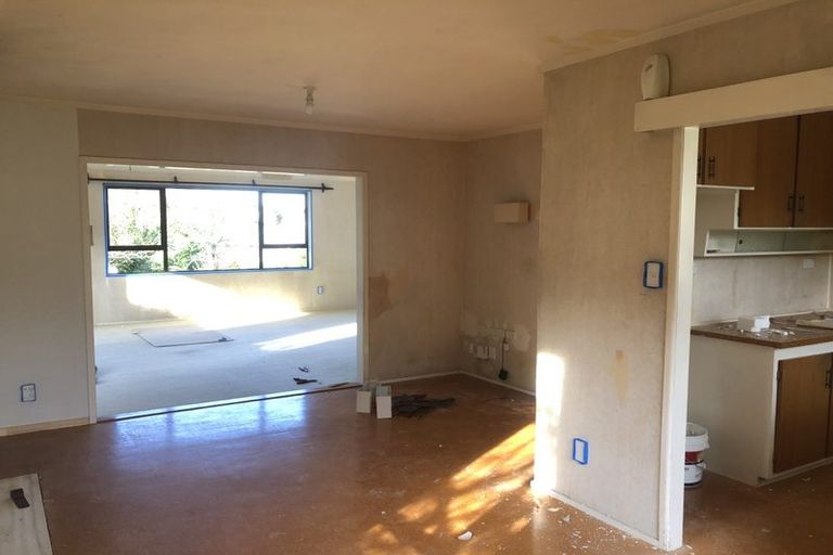 Photo of property in 12 Meadowvale Avenue, Forrest Hill, Auckland, 0620