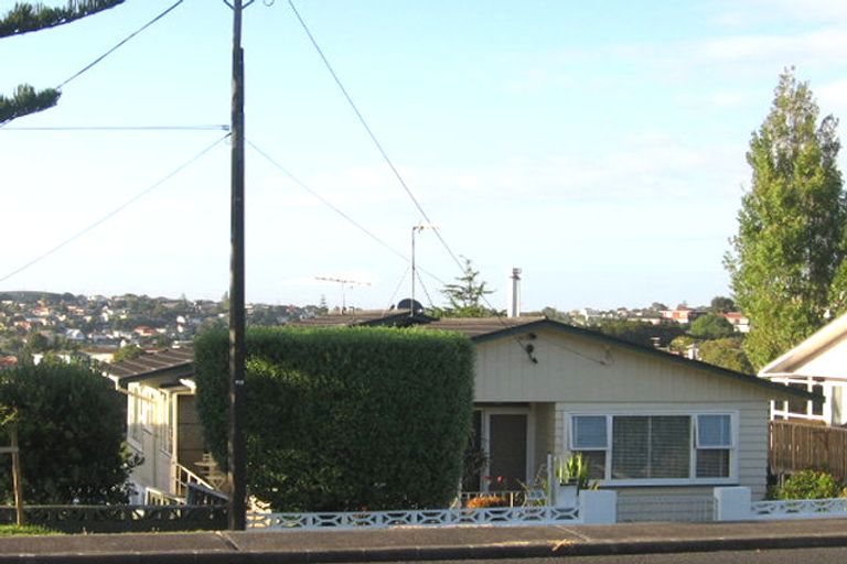 Photo of property in 95 Coronation Road, Hillcrest, Auckland, 0627