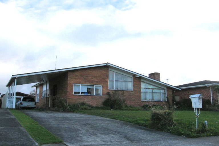 Photo of property in 35 Highbury Avenue, Highbury, Palmerston North, 4412