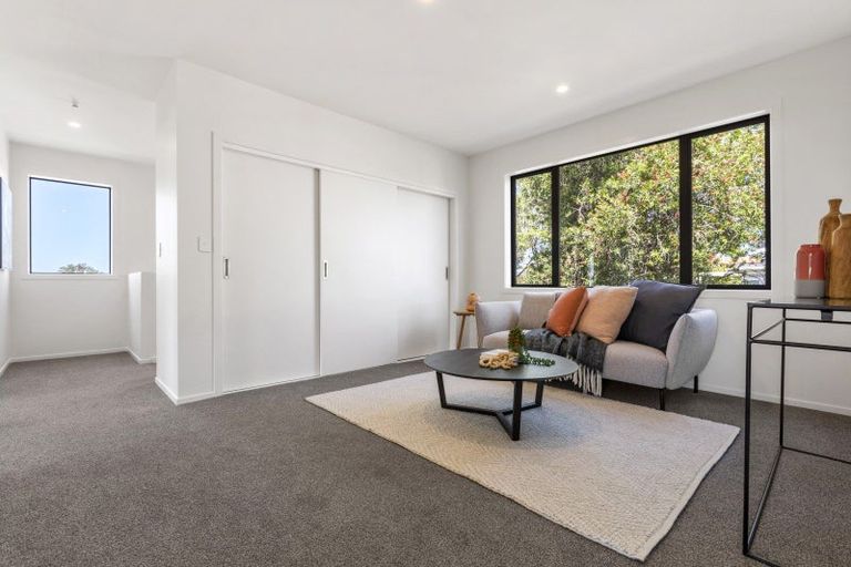 Photo of property in 2/22 Methuen Road, Avondale, Auckland, 0600