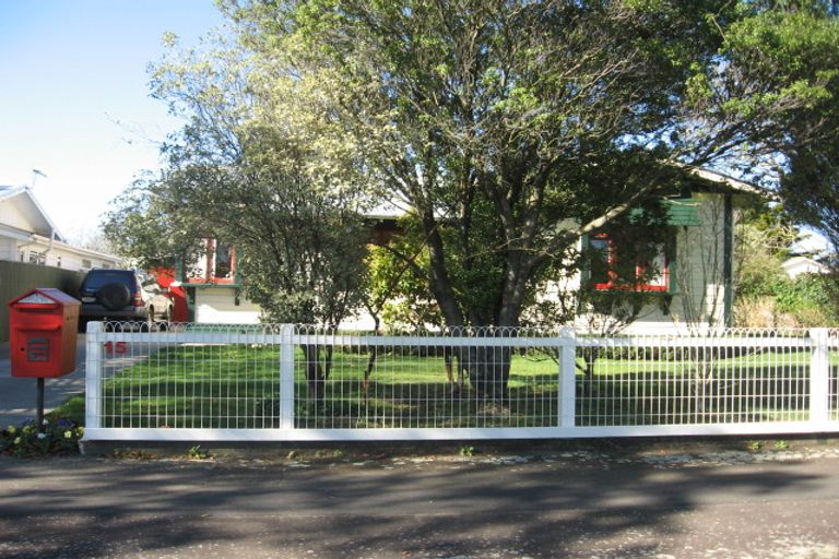 Photo of property in 15 Moerangi Street, West End, Palmerston North, 4410