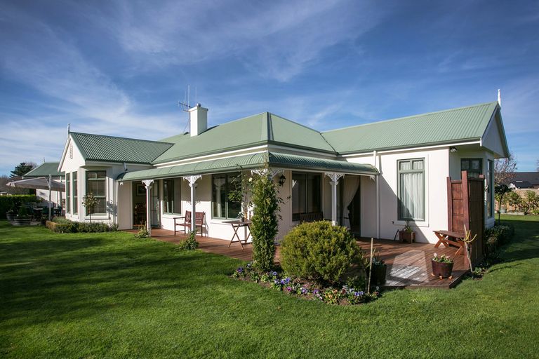 Photo of property in 19 Cowley Drive, Leamington, Cambridge, 3432