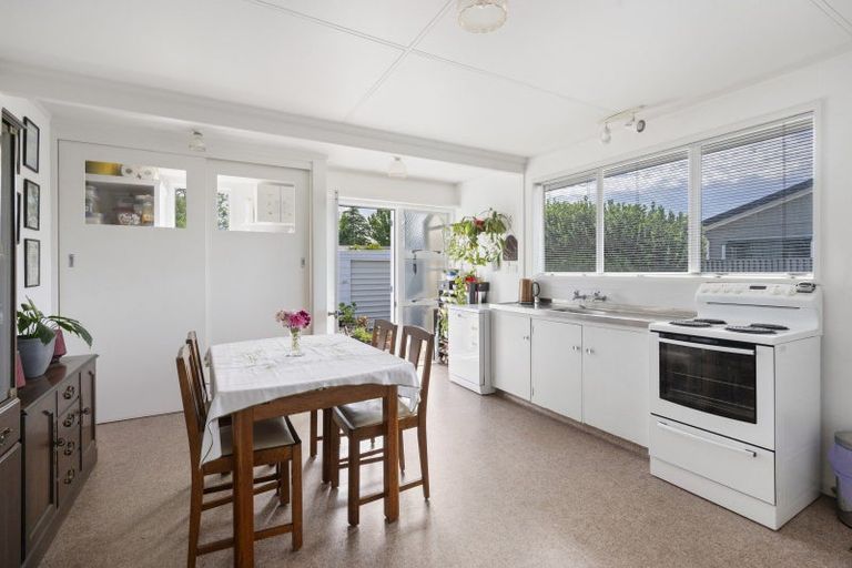 Photo of property in 50 Robinson Crescent, Tamatea, Napier, 4112