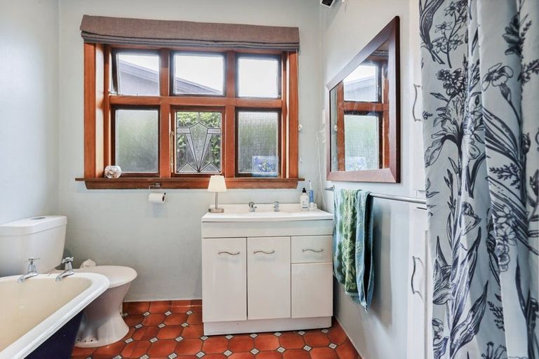 Photo of property in 17 Dacre Street, Linwood, Christchurch, 8062