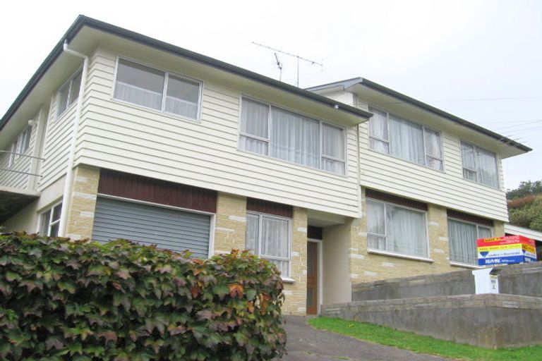 Photo of property in 120a Redwood Avenue, Tawa, Wellington, 5028