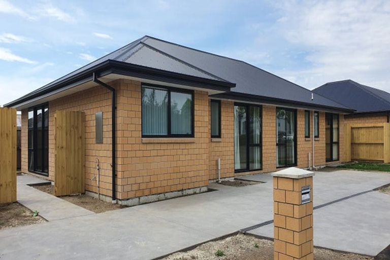 Photo of property in 2 Tika Street, Riccarton, Christchurch, 8041