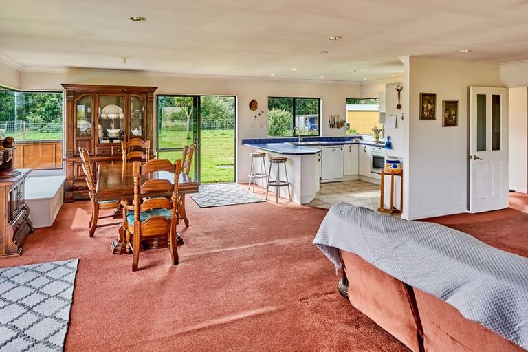 Photo of property in 12 Te Horo Beach Road, Te Horo, Otaki, 5581