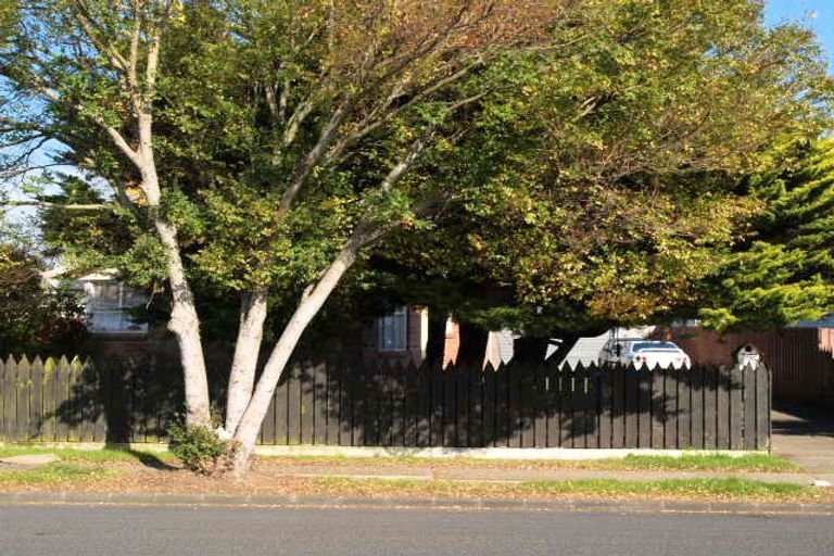 Photo of property in 265 Robertson Road, Mangere East, Auckland, 2024