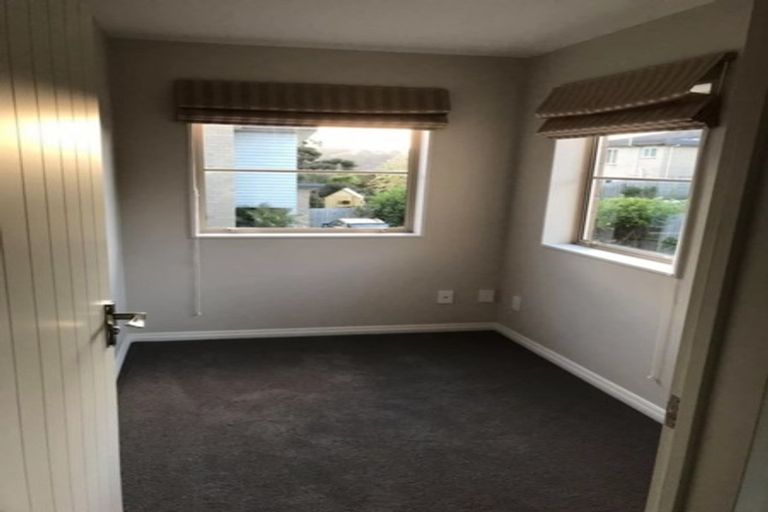 Photo of property in 58 Laurel Oak Drive, Schnapper Rock, Auckland, 0632