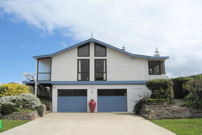 Photo of property in 1/3 Te Ara Place, Papamoa Beach, Papamoa, 3118