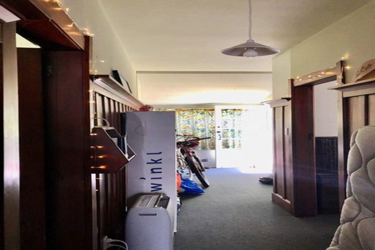 Photo of property in 106 Rattray Street, Riccarton, Christchurch, 8041