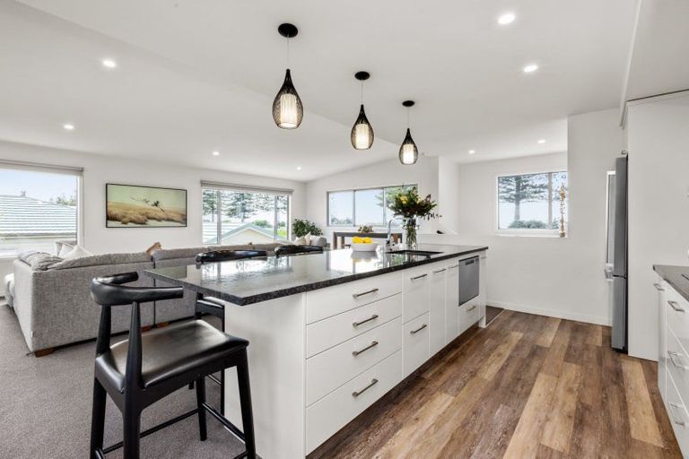 Photo of property in 86a Te Awa Avenue, Te Awa, Napier, 4110