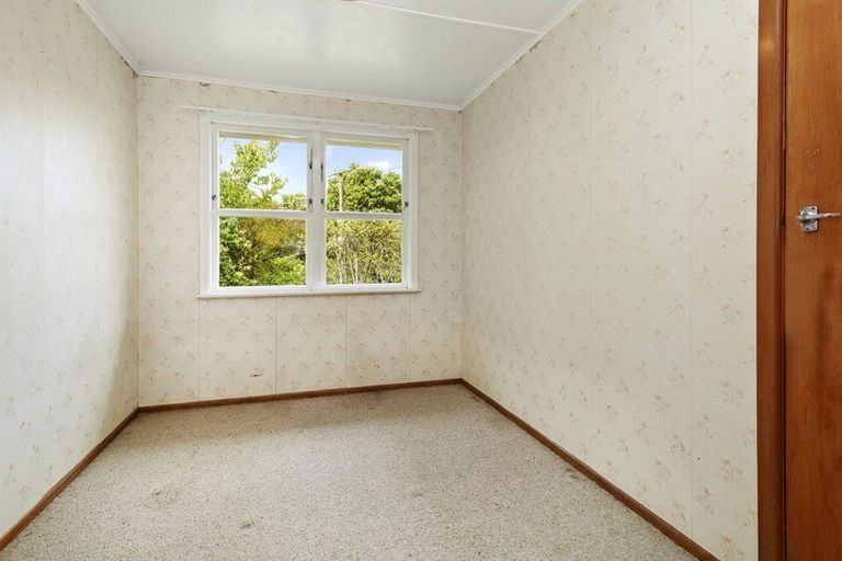 Photo of property in 57 Franklyn Road, Tawa, Wellington, 5028